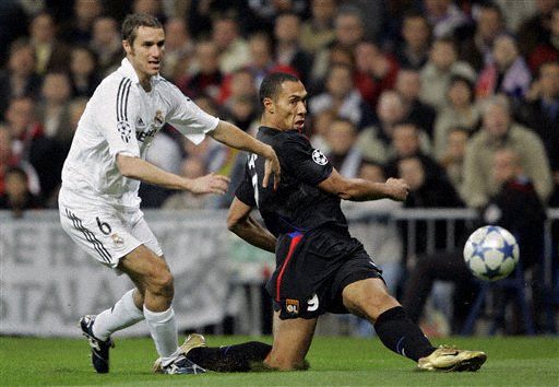 传帮带也挺好！萨拉赫向斯洛特“服软”，重新回归VS布莱顿阵容（萨拉赫与斯洛特达成默契，重回战布莱顿阵容）