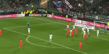 跟队：尤文近期一直在和B席接触，球员不想与曼城续约（跟队：尤文近期持续接触B席，球员无意与曼城续约）