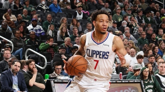 记者：于汉超正在参加B级教练培训班，下赛季将担任申花助教（记者称于汉超正攻读B级教练课程，下赛季将出任申花助教）