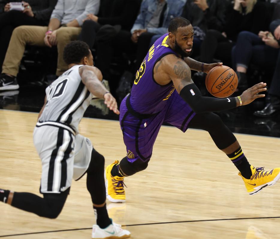 Here we go！罗马诺：前阿森纳后卫富安健洋加盟阿贾克斯（罗马诺确认：前阿森纳后卫富安健洋签约阿贾克斯）