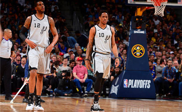 鹈鹕主帅：目标是最大化锡安价值，他很成熟地适应了替补安排（鹈鹕主帅：努力最大化锡安价值，他已成熟适应替补角色）