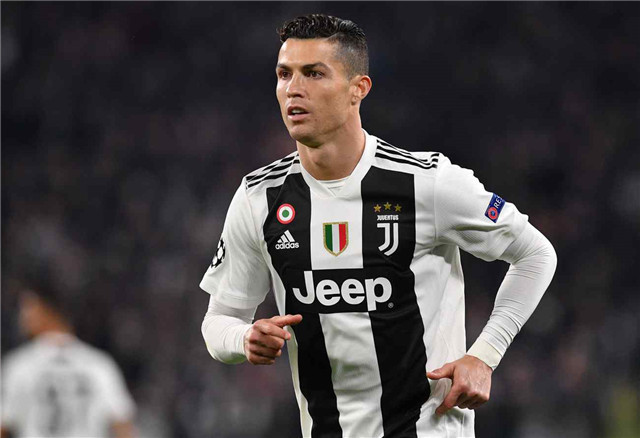 鲲城祝贺英博U21冲乙：期待小将们在中乙书写更多精彩篇章（鲲城恭贺英博U21升入中乙：期待小将们再创精彩篇章）