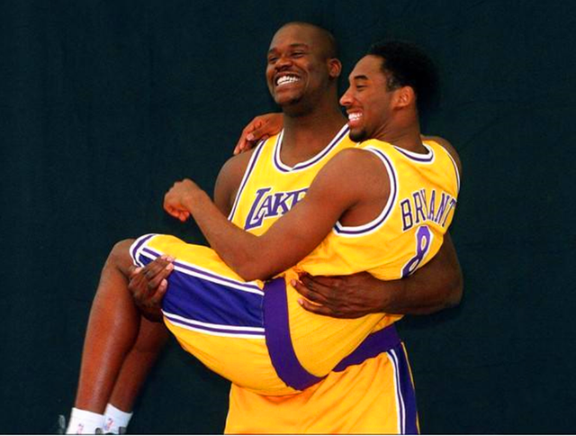 半场：纳什维尔2-0迈阿密国际，乔希-鲍尔破门，瑟里奇点射（半场战报：纳什维尔2-0领先迈阿密国际，乔希-鲍尔建功，瑟里奇点球命中）