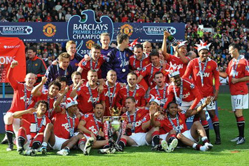 阿贾克斯临时主帅：本菲卡第一球是越位的，这不应该发生（阿贾克斯临时主帅：本菲卡首球越位，不该发生）