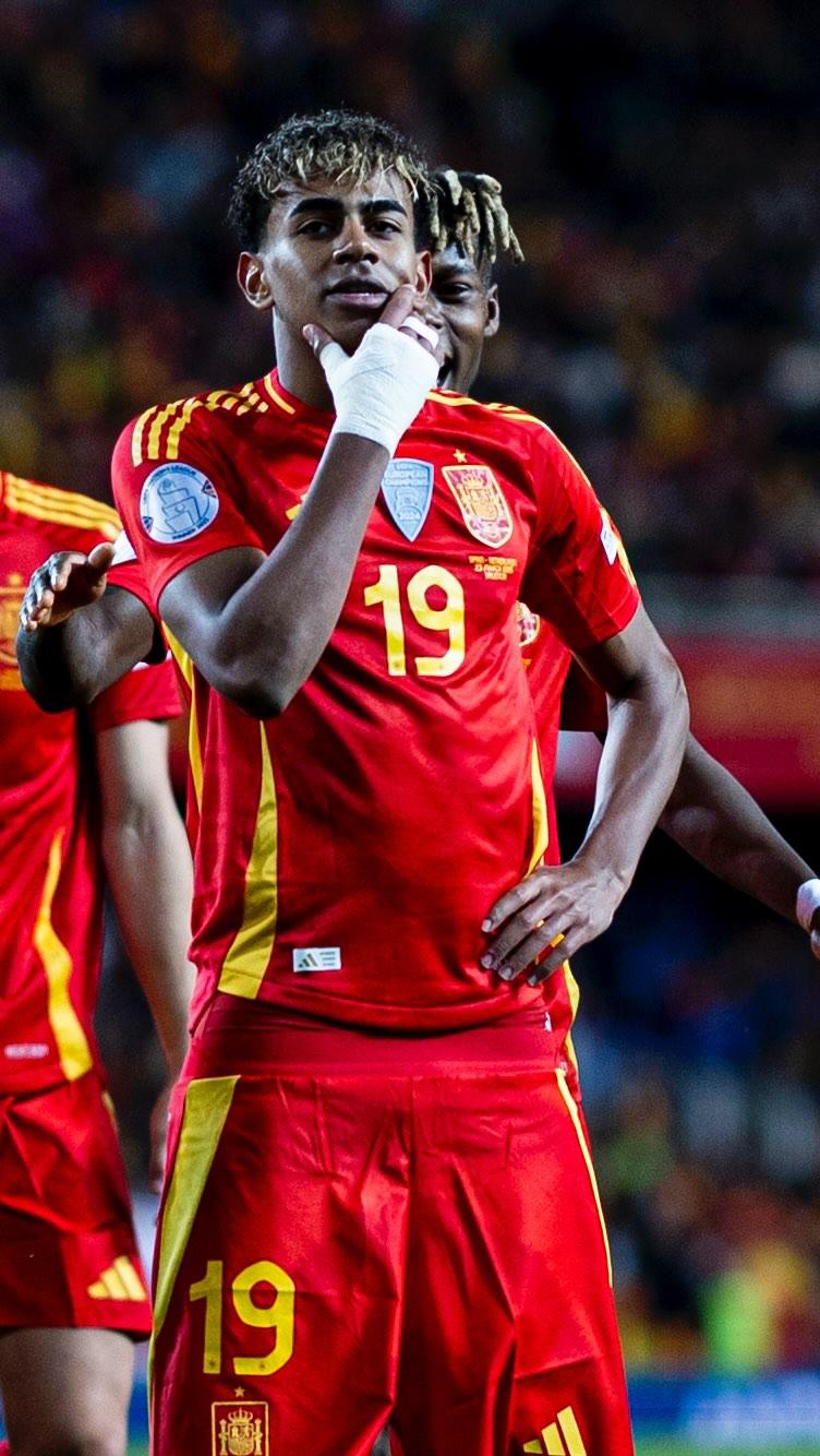 吉滕斯谈助攻内托：我一直在训练中练这个动作，很高兴奏效了（吉滕斯谈助内托：训练反复演练的动作在比赛中终于奏效）