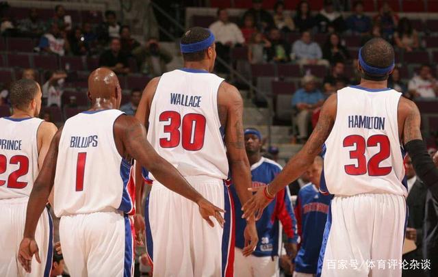 英超单场双0.8+数据：B费再创近四季第二纪录（英超单场双0.8+数据再现，B费再度写下近四季次高纪录）