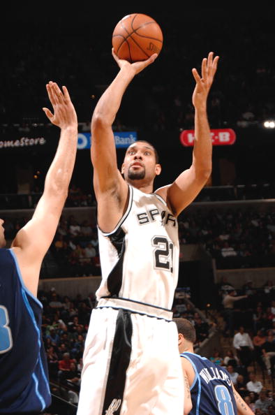 火箭119-96大胜湖人！杜兰特25+9+4，阿门爆发，詹姆斯创78年纪录（火箭119-96横扫湖人：杜兰特25+9+4发威，阿门爆发，詹姆斯刷新78年纪录）