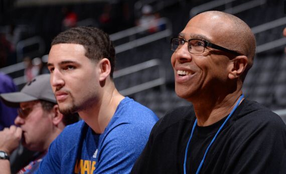 半场战报：三镇0-2山东，泽卡建功，刘洋破门（上半场结束：山东2-0领先三镇，泽卡、刘洋先后破门）