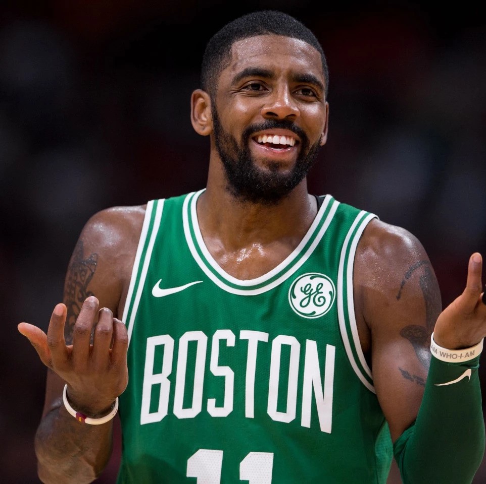 马克西空砍28+7+9，恩比德表现不佳，76人不敌湖人（马克西砍下28分7篮板9助攻仍难救主，恩比德低迷，76人不敌湖人）