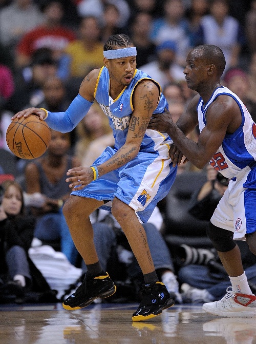 20年始终无冠！你觉得保罗生涯哪个赛季最接近得到总冠军？（征战20年仍无冠，保罗生涯哪一季最接近总冠军？）