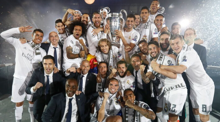 魔术四战全胜晋级NBA杯8强，尼克斯力压热火小组第一晋级（魔术四连胜挺进NBA杯八强，尼克斯压过热火以小组头名出线）