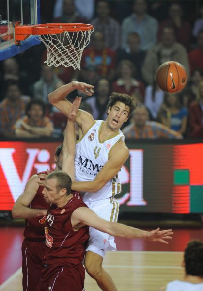 此前连续6场30+！杰伦·布朗缺阵一场后复出，沃尔什缺阵（此前6连30+的杰伦·布朗缺席一场后复出，沃尔什仍缺阵）