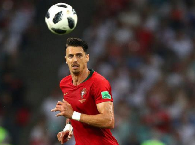 字母哥：希望媒体别再炒作了，我只想好好打球（字母哥喊话媒体：别再炒作了，我只想专心打球）