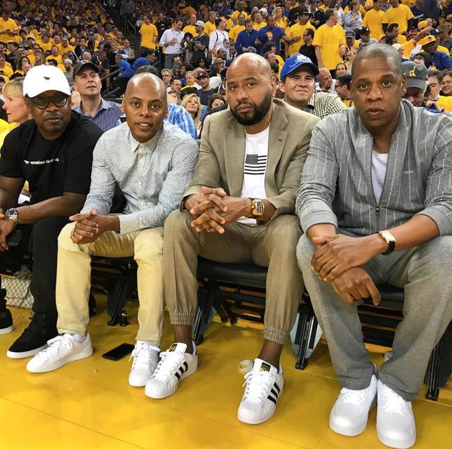 德媒：巴萨在关注莱比锡19岁新星韦德拉奥果，已派出球探考察（德媒称巴萨锁定莱比锡19岁新秀韦德拉奥果，球探已赴现场考察）